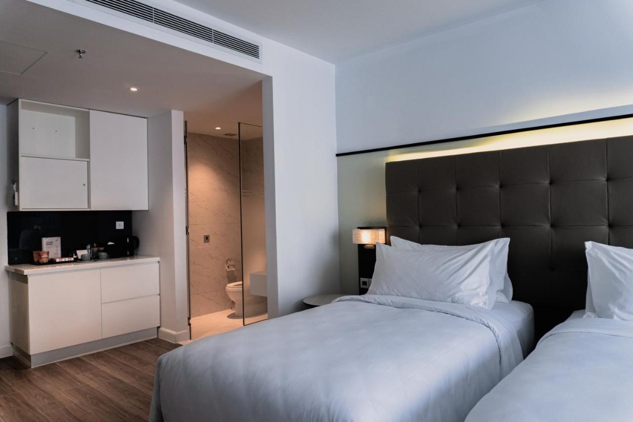 M Village Hotel Ton That Dam Хошимин Екстериор снимка