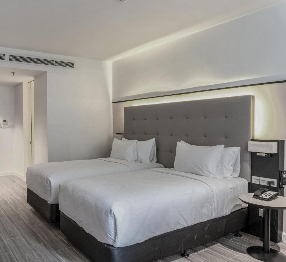 M Village Hotel Ton That Dam Хошимин Екстериор снимка